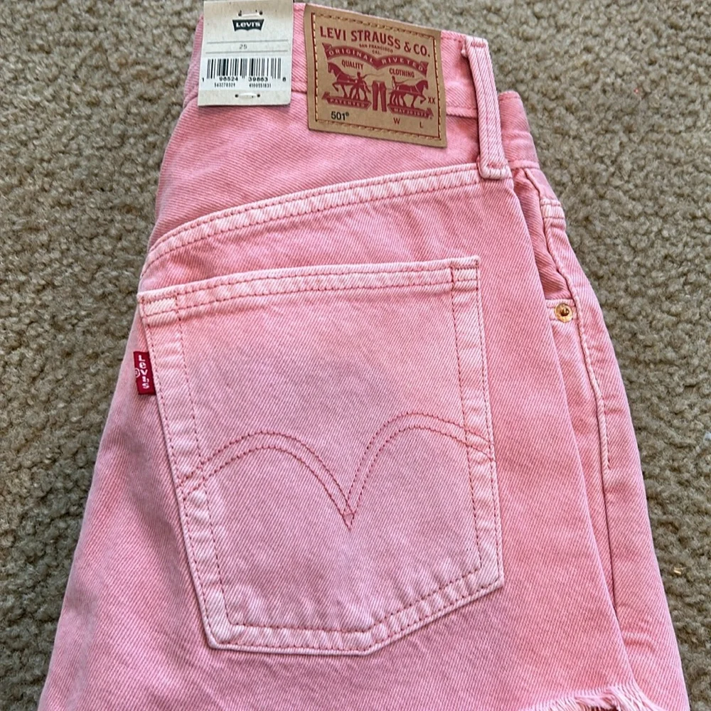 LEVIS 501 High Rise Jean Shorts - Picture 3 of 5